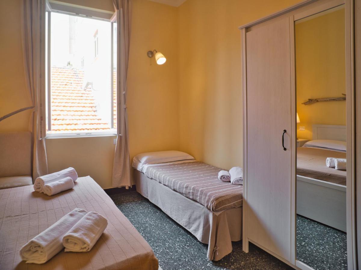 Hotel 2 Passi Dal Mare Finale Ligure Zewnętrze zdjęcie